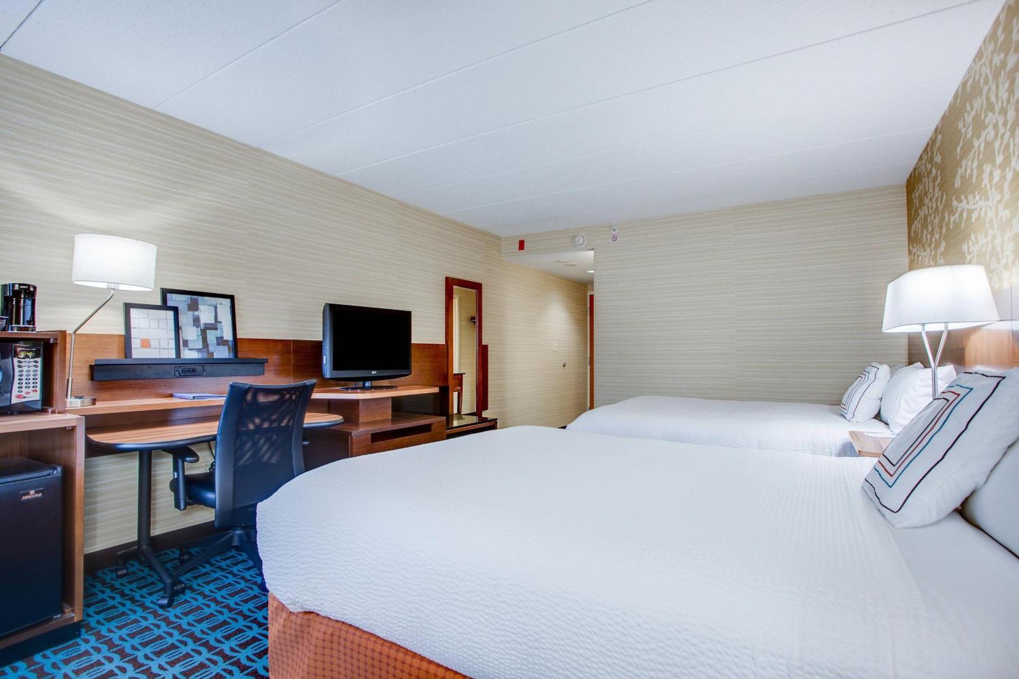 Fairfield Inn Portsmouth Seacoast מראה חיצוני תמונה