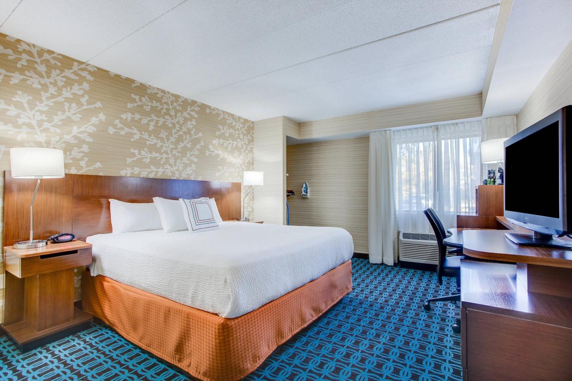 Fairfield Inn Portsmouth Seacoast מראה חיצוני תמונה
